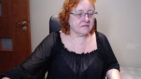 Snapshot of joannaandneighbour chatting on 01/24/25, 09:49 Joanna and Greg online show from 01/24/25, 09:49