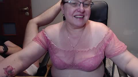 Snapshot of joannaandneighbour chatting on 01/25/25, 10:40 Joanna and Greg online show from 01/25/25, 10:40