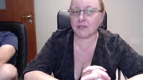 Snapshot of joannaandneighbour chatting on 02/09/25, 11:14 Joanna and Greg online show from 02/09/25, 11:14