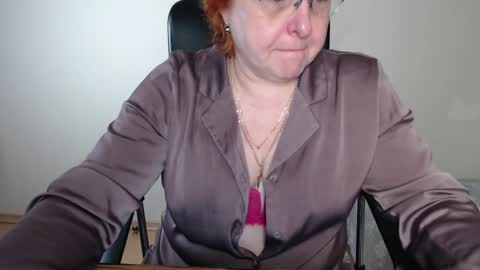 Snapshot of joannaandneighbour chatting on 03/10/25, 08:59 Joanna and Greg online show from 03/10/25, 08:59