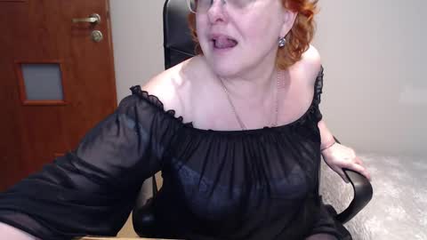 Snapshot of joannaandneighbour chatting on 03/12/25, 12:47 Joanna and Greg online show from 03/12/25, 12:47