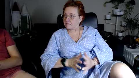 Joanna and Greg online show from 12/18/25, 09:04