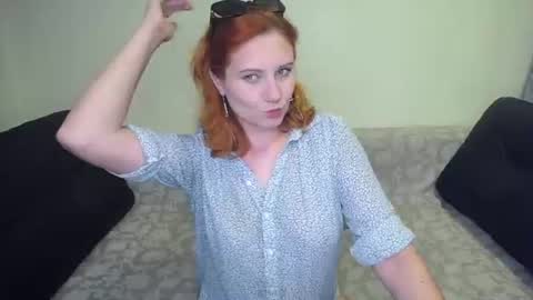 Snapshot of joanne_star chatting on 07/13/26, 05:27 SweetGinger online show from 07/13/26, 05:27