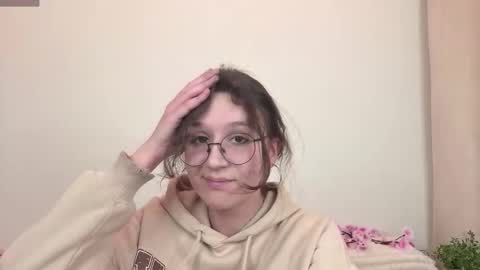 Nana online show from 12/15/25, 04:11