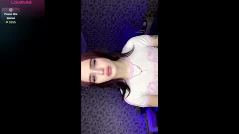 Snapshot of joansandager chatting on 02/09/26, 06:39 Eva Its my first day 3 Be pantience online show from 02/09/26, 06:39