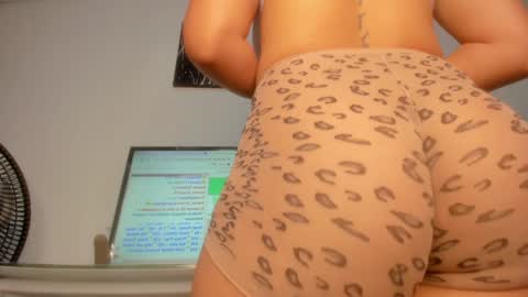 joanyo_brown online show from 01/06/25, 04:58