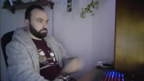 Snapshot of joaodias_18 chatting on 03/07/25, 01:42 joaodias_18 online show from 03/07/25, 01:42