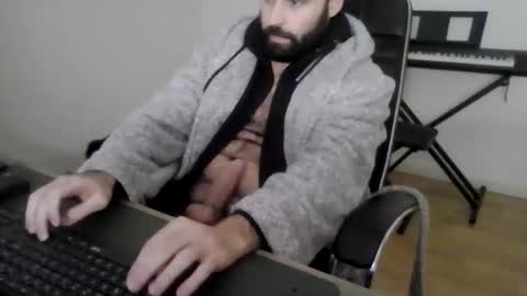 Snapshot of joaodias_18 chatting on 01/05/26, 05:27 joaodias_18 online show from 01/05/26, 05:27