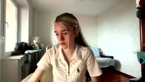 Snapshot of jodeefluty chatting on 07/04/26, 07:03 Alice online show from 07/04/26, 07:03