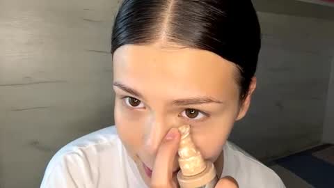 Mila online show from 07/27/26, 11:39