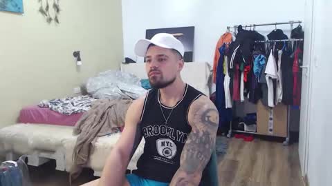 Snapshot of jodogs chatting on 02/25/26, 04:33 Tiberius online show from 02/25/26, 04:33