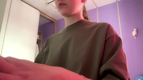 Lina online show from 03/26/26, 08:42