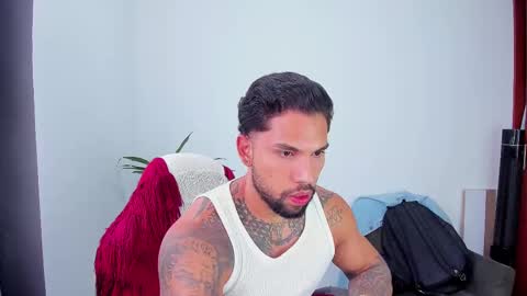 Snapshot of joe_esthetic chatting on 10/23/25, 12:15 joe_esthetic online show from 10/23/25, 12:15