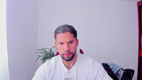 Snapshot of joe_esthetic chatting on 11/16/25, 07:52 joe_esthetic online show from 11/16/25, 07:52