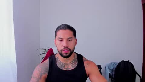 Snapshot of joe_esthetic chatting on 11/25/25, 02:06 joe_esthetic online show from 11/25/25, 02:06