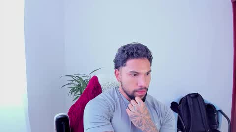 Snapshot of joe_esthetic chatting on 11/26/25, 02:07 joe_esthetic online show from 11/26/25, 02:07