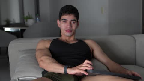 joe_steel1 online show from 01/04/25, 10:27