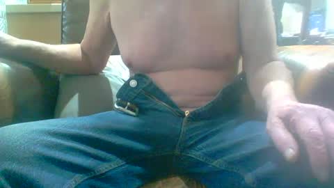 Snapshot of joeblow61616 chatting on 01/09/25, 05:22 joeblow61616 online show from 01/09/25, 05:22