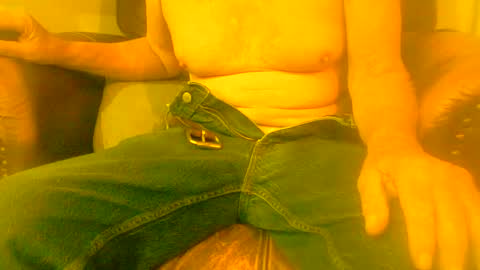 Snapshot of joeblow61616 chatting on 02/07/25, 01:43 joeblow61616 online show from 02/07/25, 01:43