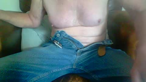 Snapshot of joeblow61616 chatting on 09/24/25, 05:05 joeblow61616 online show from 09/24/25, 05:05