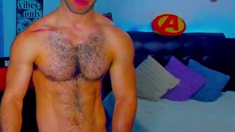 Snapshot of joel_ferreira chatting on 12/15/24, 03:56 Joel online show from 12/15/24, 03:56