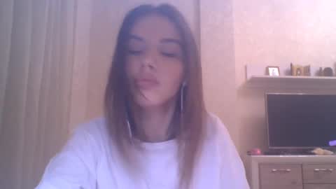 Jennifer online show from 10/21/25, 05:13