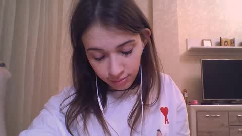 Jennifer online show from 11/24/25, 05:12