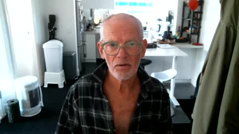 Snapshot of joenegroni888 chatting on 11/23/25, 03:28 Joenegroni online show from 11/23/25, 03:28