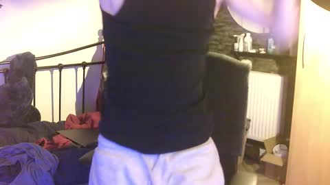 Snapshot of joeosulli2024 chatting on 02/09/25, 05:54 JoeOsulli online show from 02/09/25, 05:54