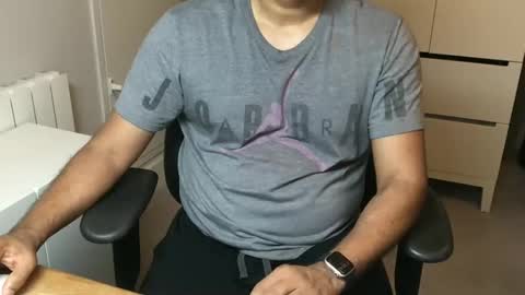 Snapshot of joeshades21 chatting on 01/19/25, 08:41 joeshades21 online show from 01/19/25, 08:41