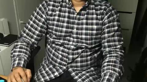 Snapshot of joeshades21 chatting on 01/20/25, 10:04 joeshades21 online show from 01/20/25, 10:04