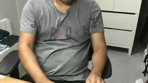 Snapshot of joeshades21 chatting on 01/26/25, 01:58 joeshades21 online show from 01/26/25, 01:58