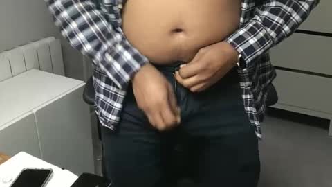 Snapshot of joeshades21 chatting on 02/13/25, 02:09 joeshades21 online show from 02/13/25, 02:09