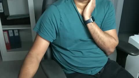 Snapshot of joeshades21 chatting on 11/03/25, 07:26 joeshades21 online show from 11/03/25, 07:26