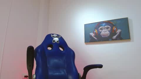     online show from 02/15/26, 07:51