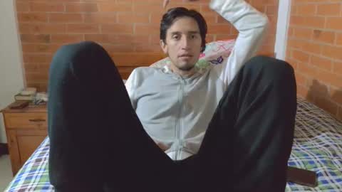 johan70nsexy online show from 04/01/26, 02:01