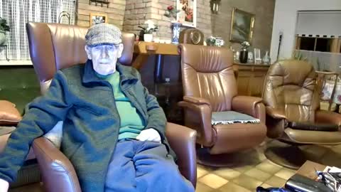 Snapshot of johan7_heet chatting on 12/04/24, 04:27 johan7 heet online show from 12/04/24, 04:27