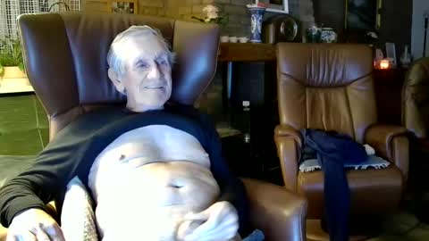 Snapshot of johan7_heet chatting on 12/16/24, 06:16 johan7 heet online show from 12/16/24, 06:16