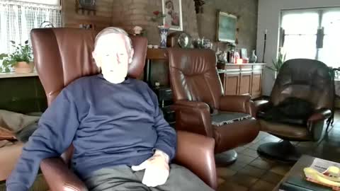 Snapshot of johan7_heet chatting on 12/19/24, 03:19 johan7 heet online show from 12/19/24, 03:19