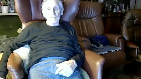 Snapshot of johan7_heet chatting on 01/05/25, 07:17 johan7 heet online show from 01/05/25, 07:17