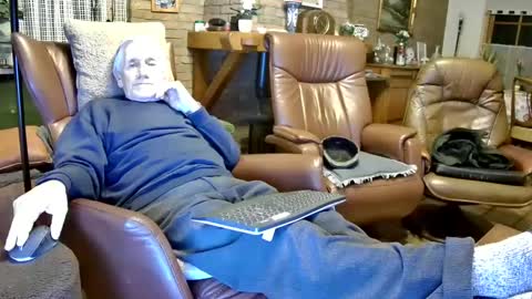 Snapshot of johan7_heet chatting on 01/13/25, 10:35 johan7 heet online show from 01/13/25, 10:35