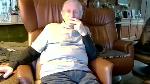 Snapshot of johan7_heet chatting on 01/24/25, 03:13 johan7 heet online show from 01/24/25, 03:13