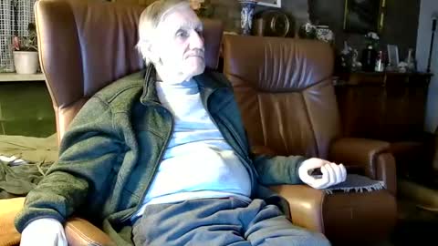 Snapshot of johan7_heet chatting on 01/29/25, 05:35 johan7 heet online show from 01/29/25, 05:35