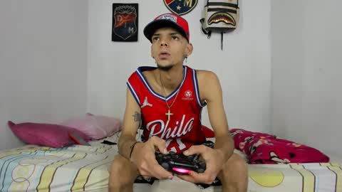 johan_and_antonella online show from 12/11/24, 10:38