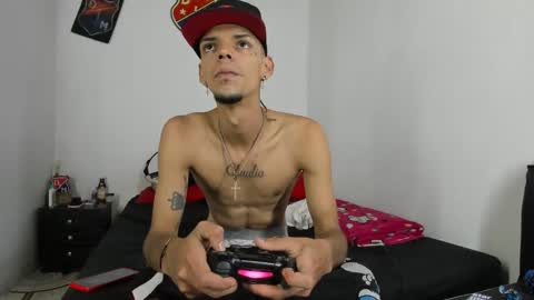 johan_and_antonella online show from 01/15/25, 07:23