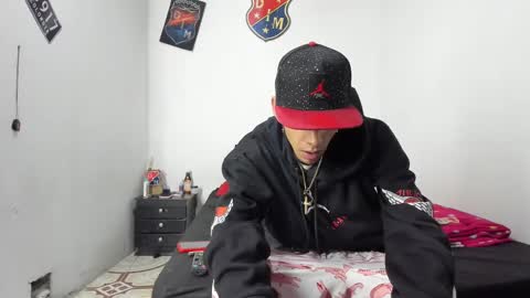 johan_and_antonella online show from 01/16/25, 05:11