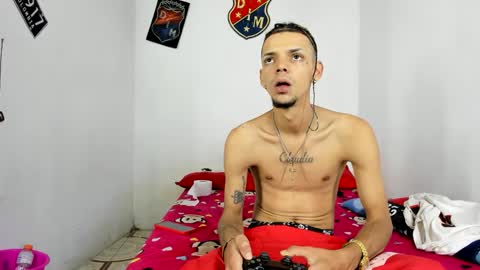 johan_and_antonella online show from 01/26/25, 09:29