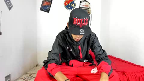 johan_and_antonella online show from 02/03/25, 05:29