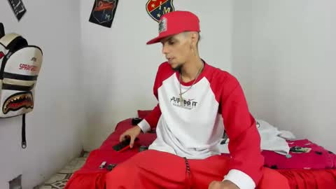 johan_and_antonella online show from 02/17/25, 05:36