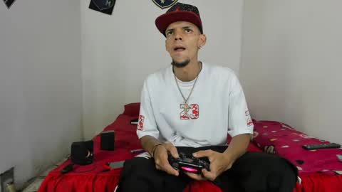 johan_and_antonella online show from 02/18/25, 04:58